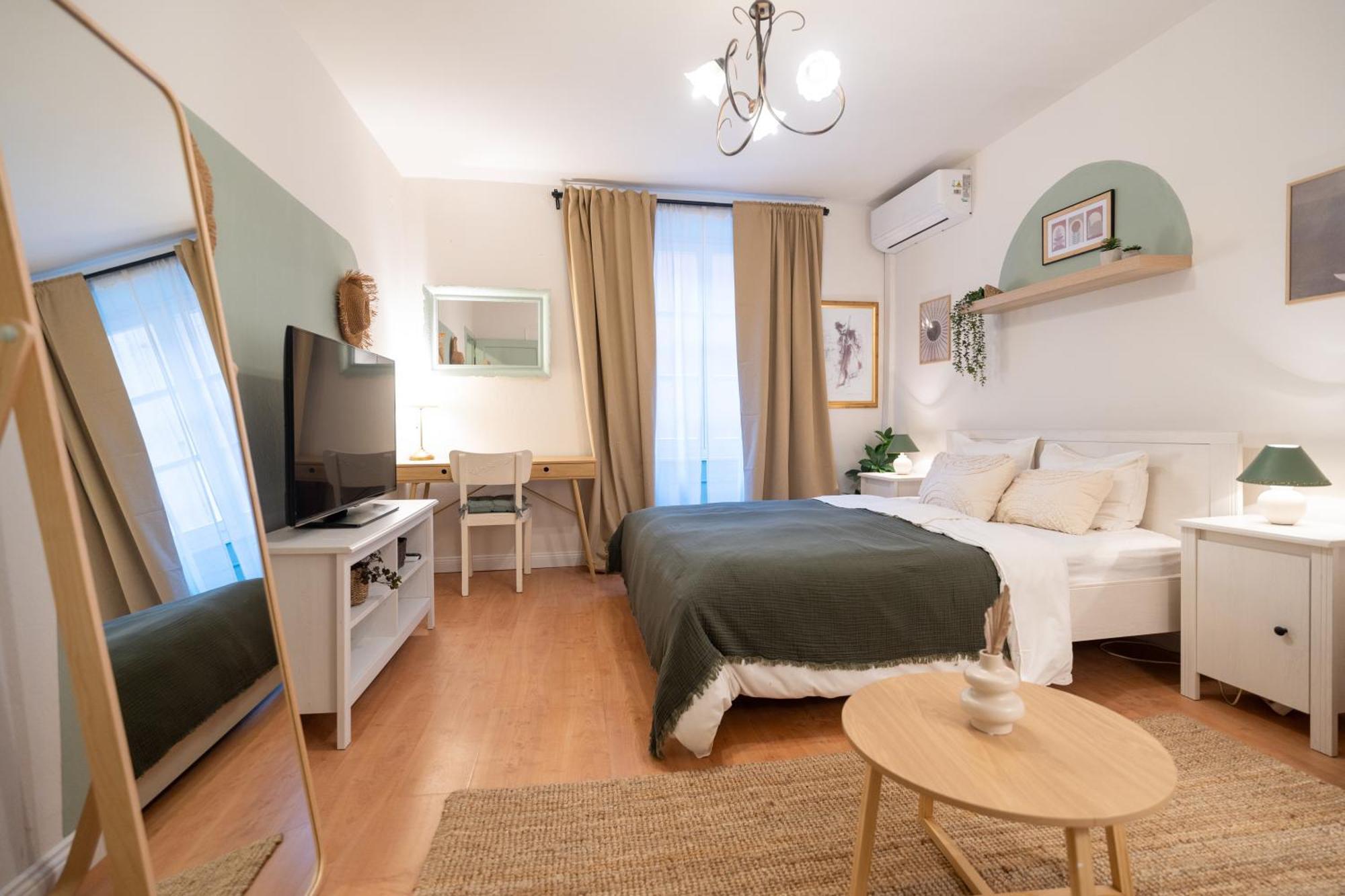 Fjaka - By Hoxilis Apartman Zára