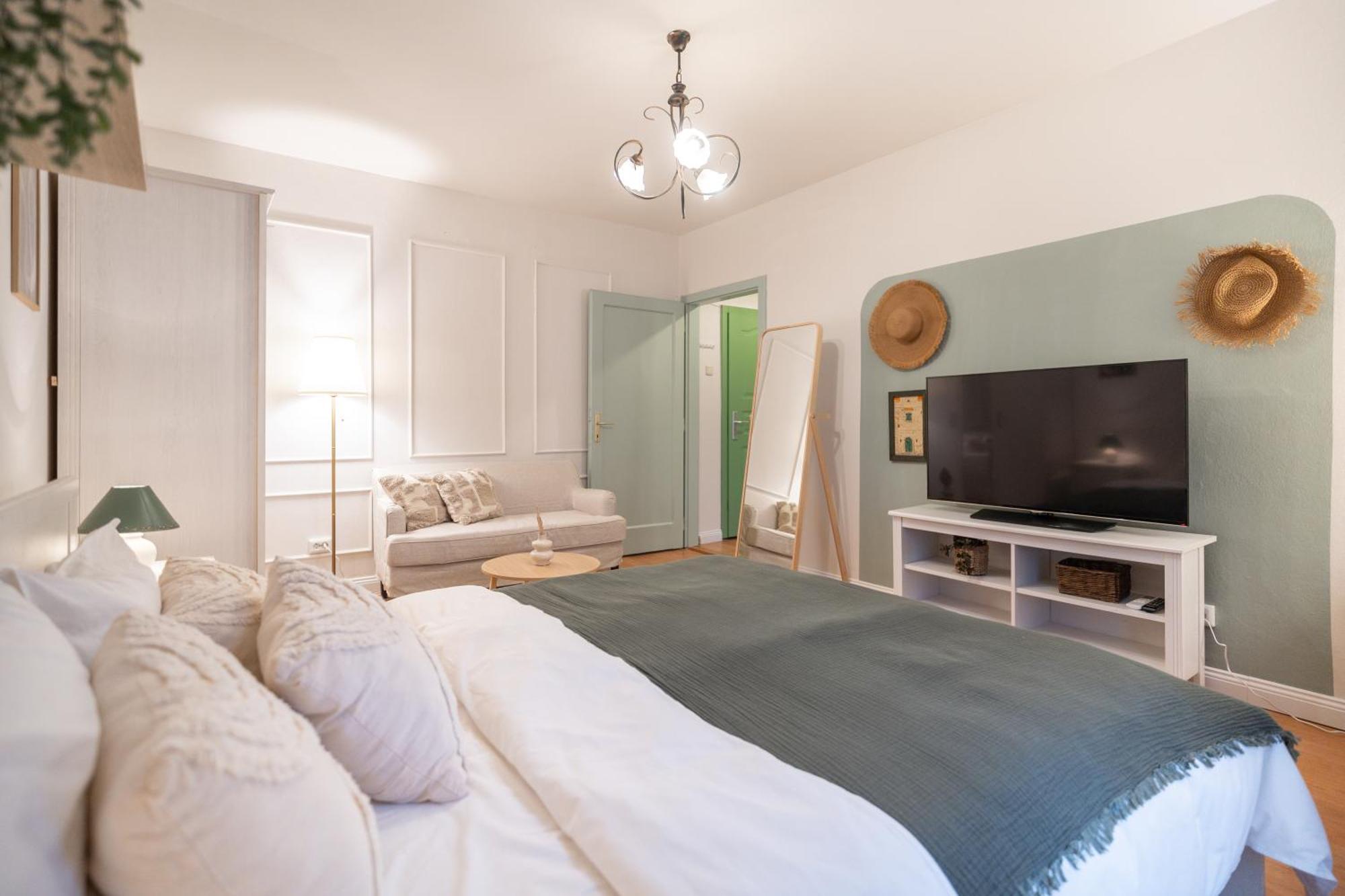 Fjaka - By Hoxilis Apartman Zára
